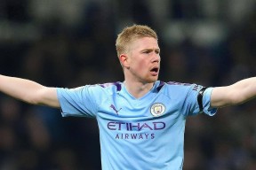 电竞赛事-德布劳内重返赛场，最后时刻胜出首场状态出色，巴塞罗那观众沸腾！