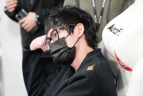 专属福利-Karsa焦点对战，德罗巴与70激战TES分钟，锐不可当胜负难料！